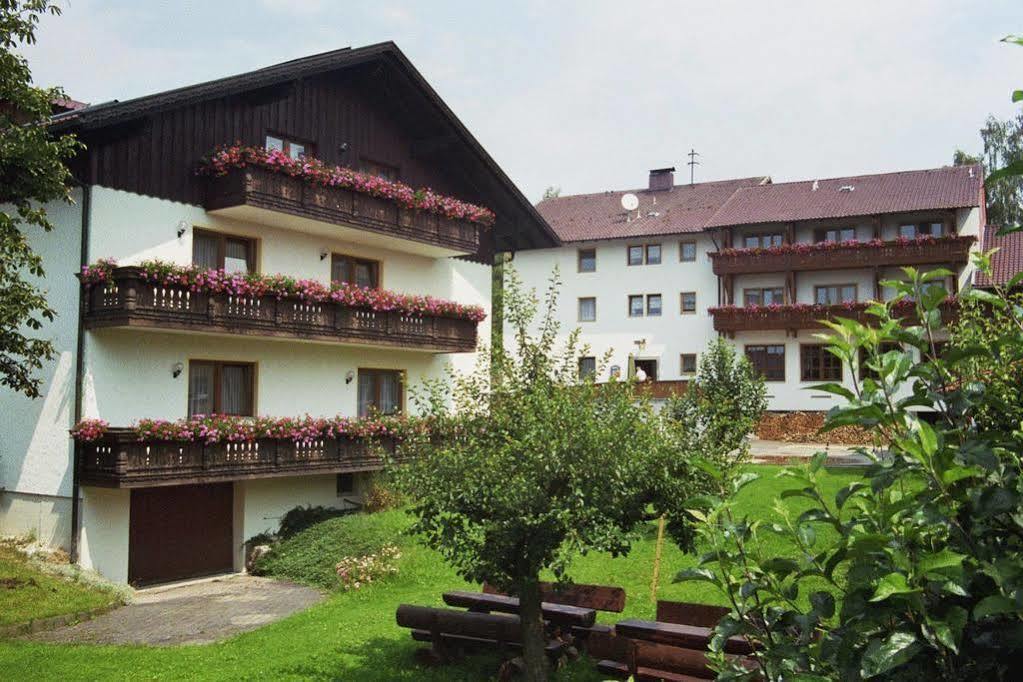 Hotel Hotel-gasthof Zum Oberen Wirt 3*